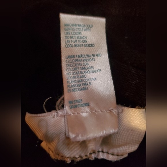 Just be... black top - Picture 6 of 6